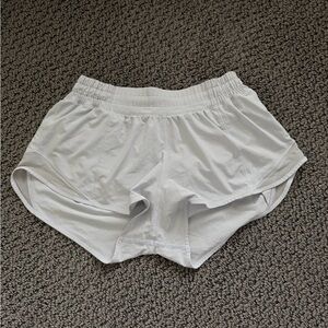2.5 in Hottie Hot Shorts - Pale Purple